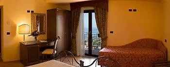 Agostiniana Hotel Santa Teresa Di Riva